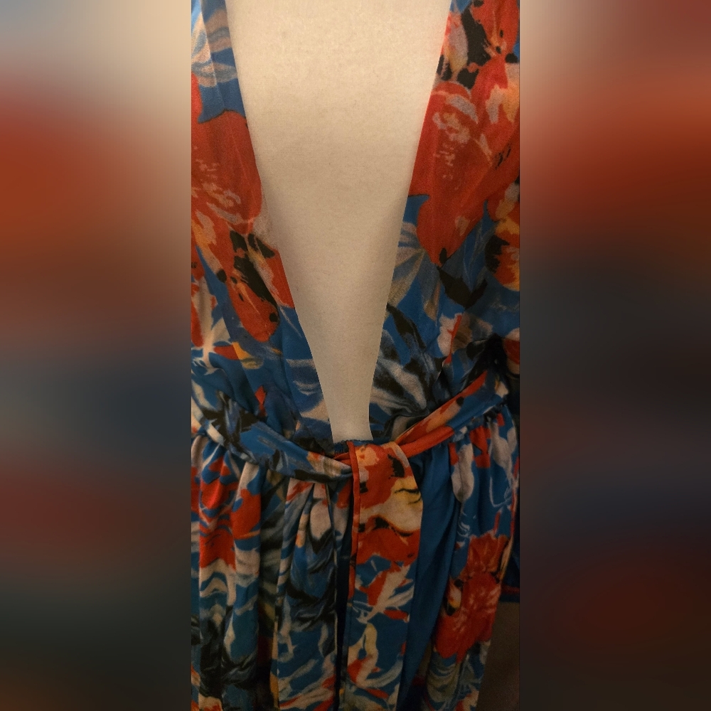 Deep Blue Floral V-Neck Maxi Dress with Side Slit - Picture 3 of 6